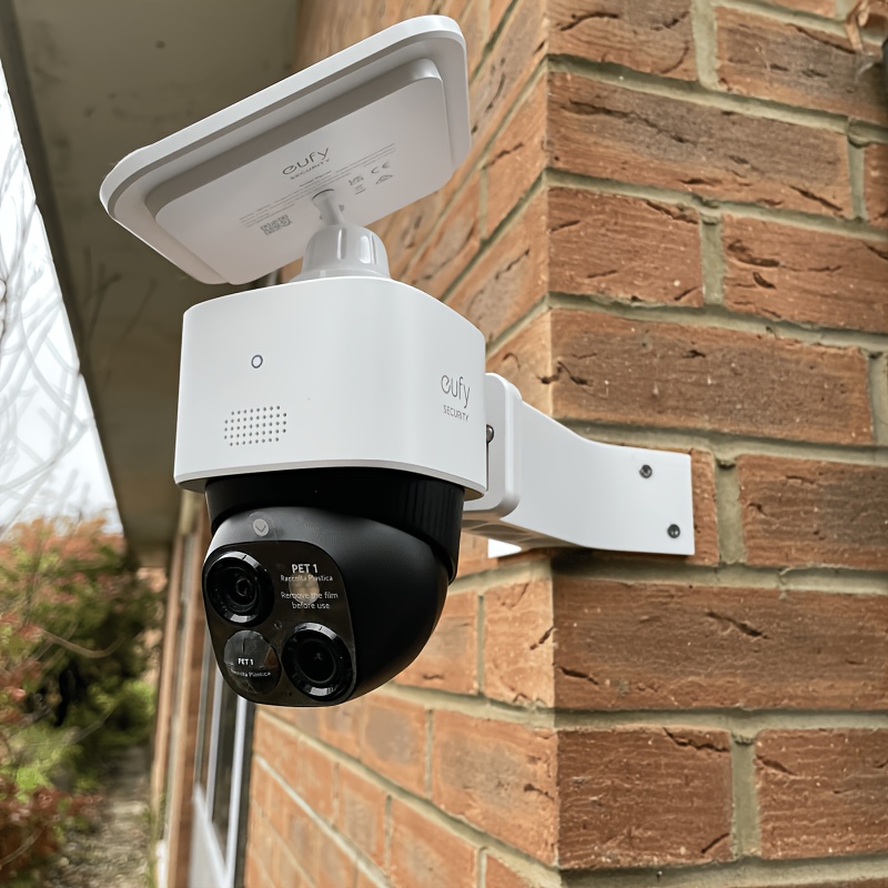 White Eufy S340 stand-alone ca - đánh giá và giá Eufy Camera E220